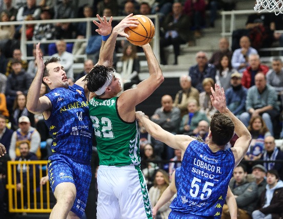 J21 - ALIMERKA OVIEDO BALONCESTO - REAL BETIS BALONCESTO / Oviedo